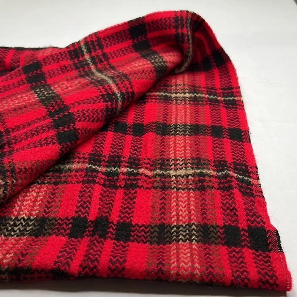 ABG red black and tan fringed men’s winter scarf EUC